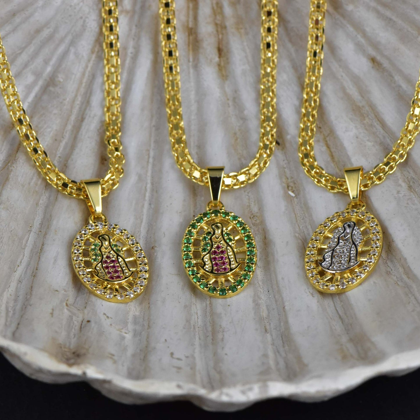 Cadena Chinesca 60cms + Colgante Virgen Guadalupe Swarovski C/U