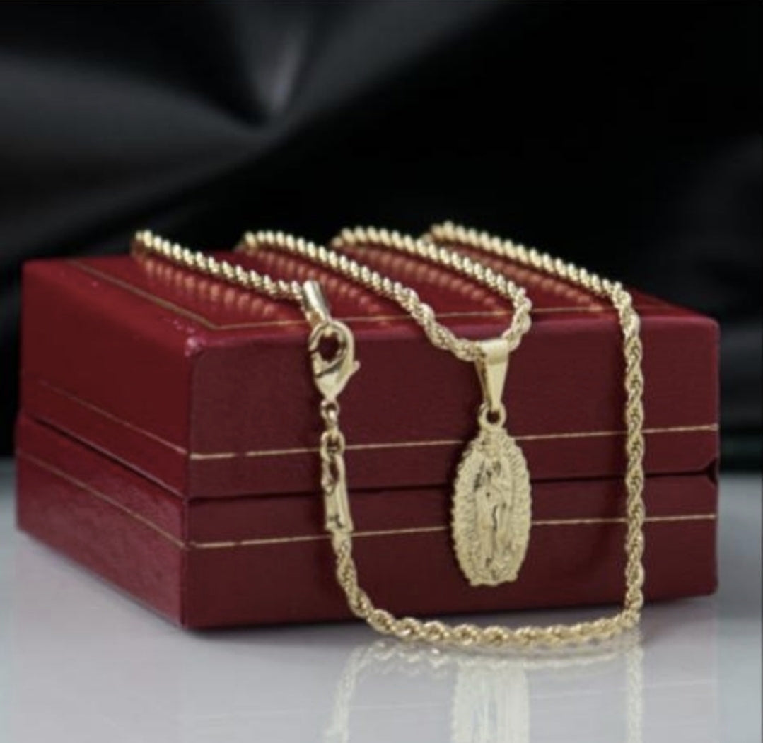 Cadena Lazo 2.5mm  de 45 cm + Virgen Guadalupe